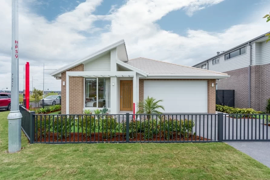 nsw Display-Homes Cobbitty Newport-21 rock-fern-222-full-18